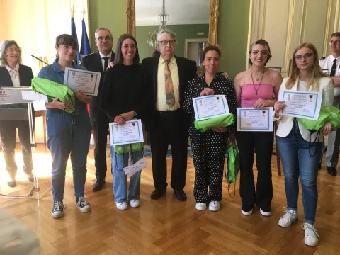Students from lycée Raymond Cortat of Aurillac awarded